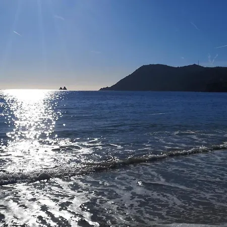 Les Pieds Dans L'eau Avec Climatisation ! Apartment La Seyne-sur-Mer